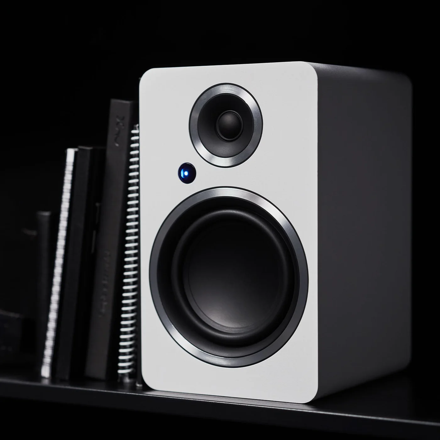 Argon-Audio-FENRIS-Active-A5-white-zvucnici-par-02.webp