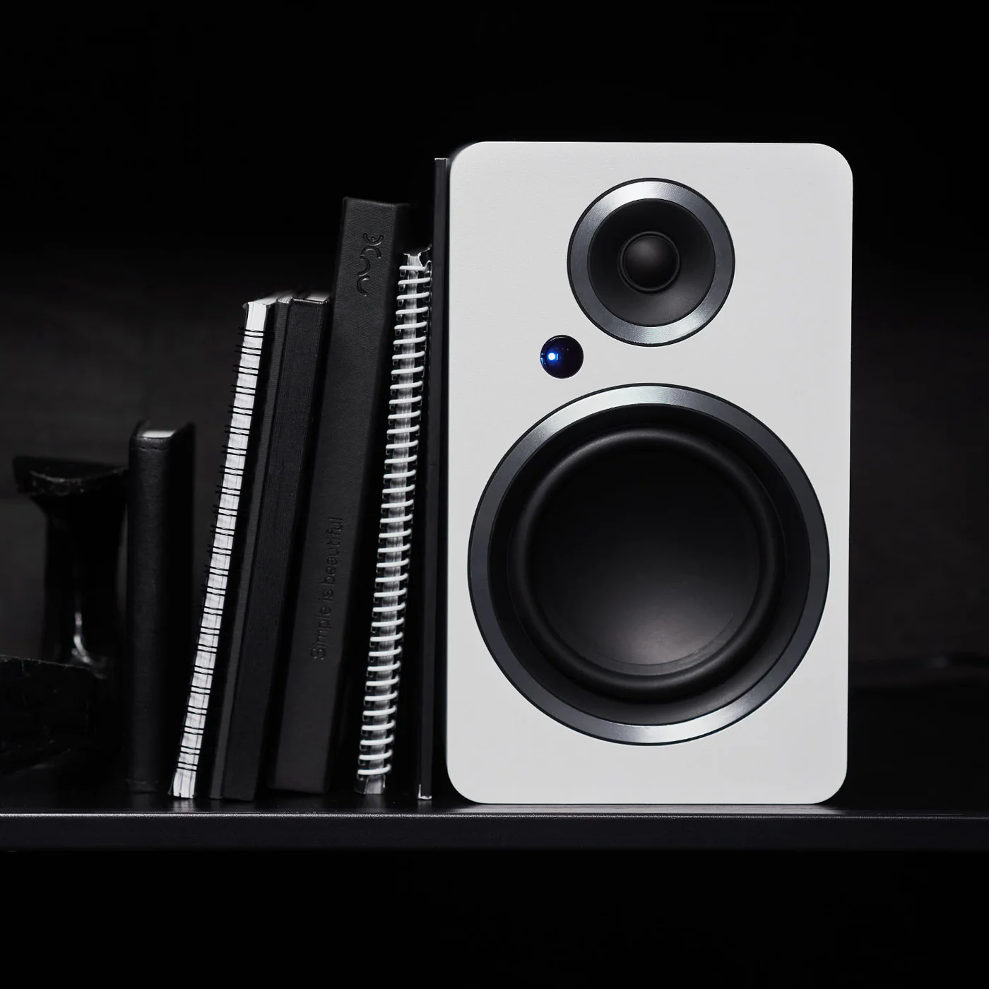 Argon-Audio-FENRIS-Active-A5-white-zvucnici-par-03.webp