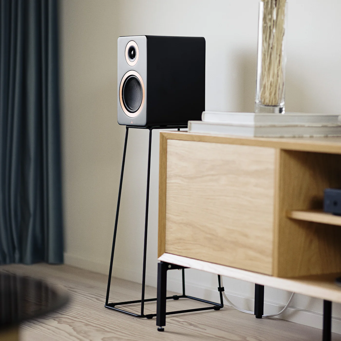 Argon-Audio-FORTE-A4-WIFI-Black-zvucnici-par-5.webp
