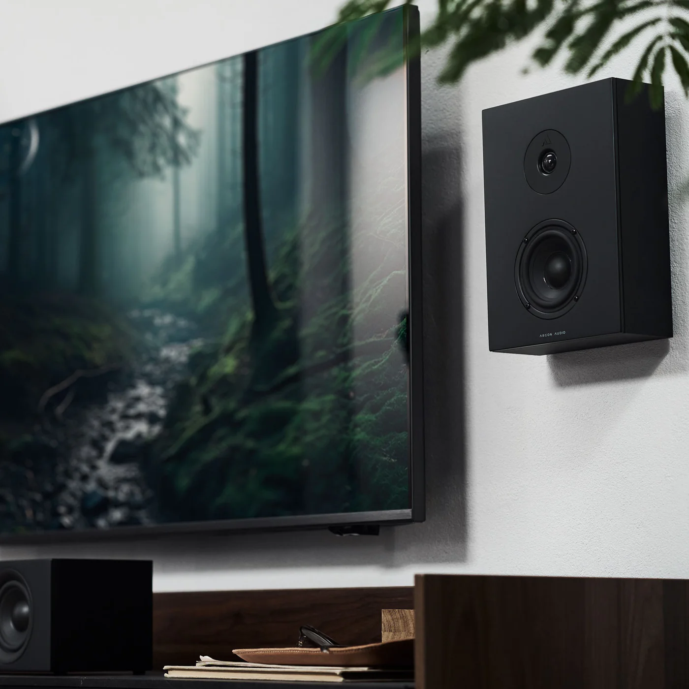 Argon-Audio-FORUS-4-Wall-Black-zvucnici-par-6.webp