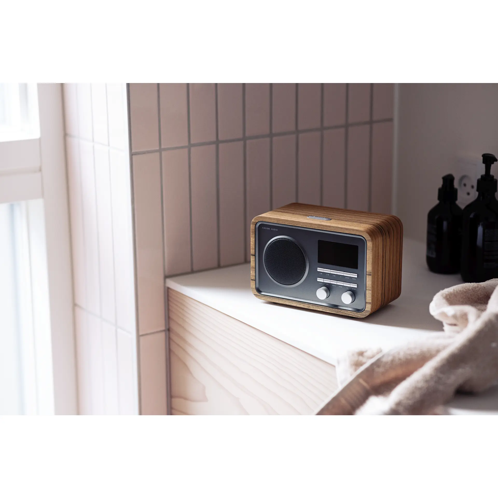 Argon-Audio-RADIO-2i-MK2-Black-internet-radio-FM-DAB-BT-15.webp