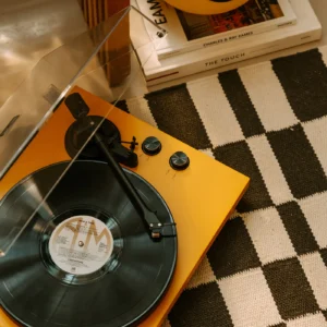 Argon-Audio-TT-MK2-gramofon-Electric-Amber-13.webp