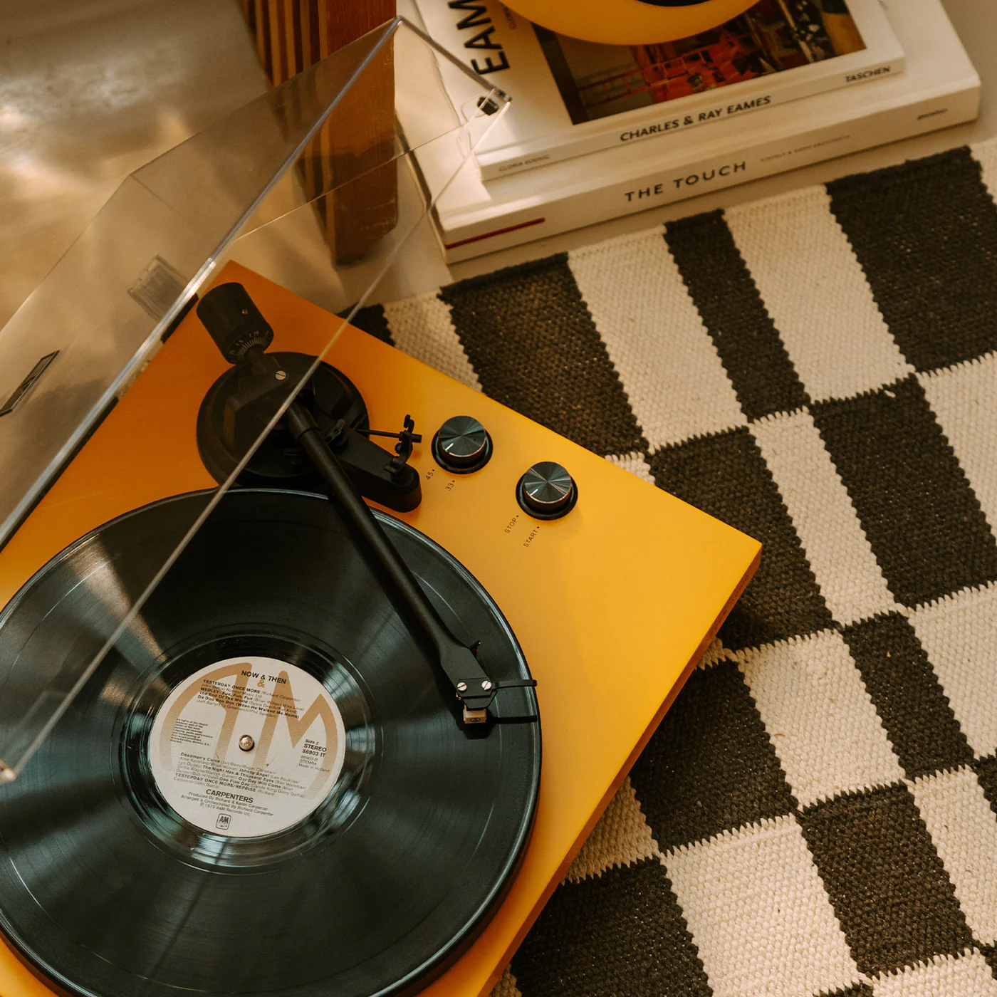 Argon-Audio-TT-MK2-gramofon-Electric-Amber-13.webp