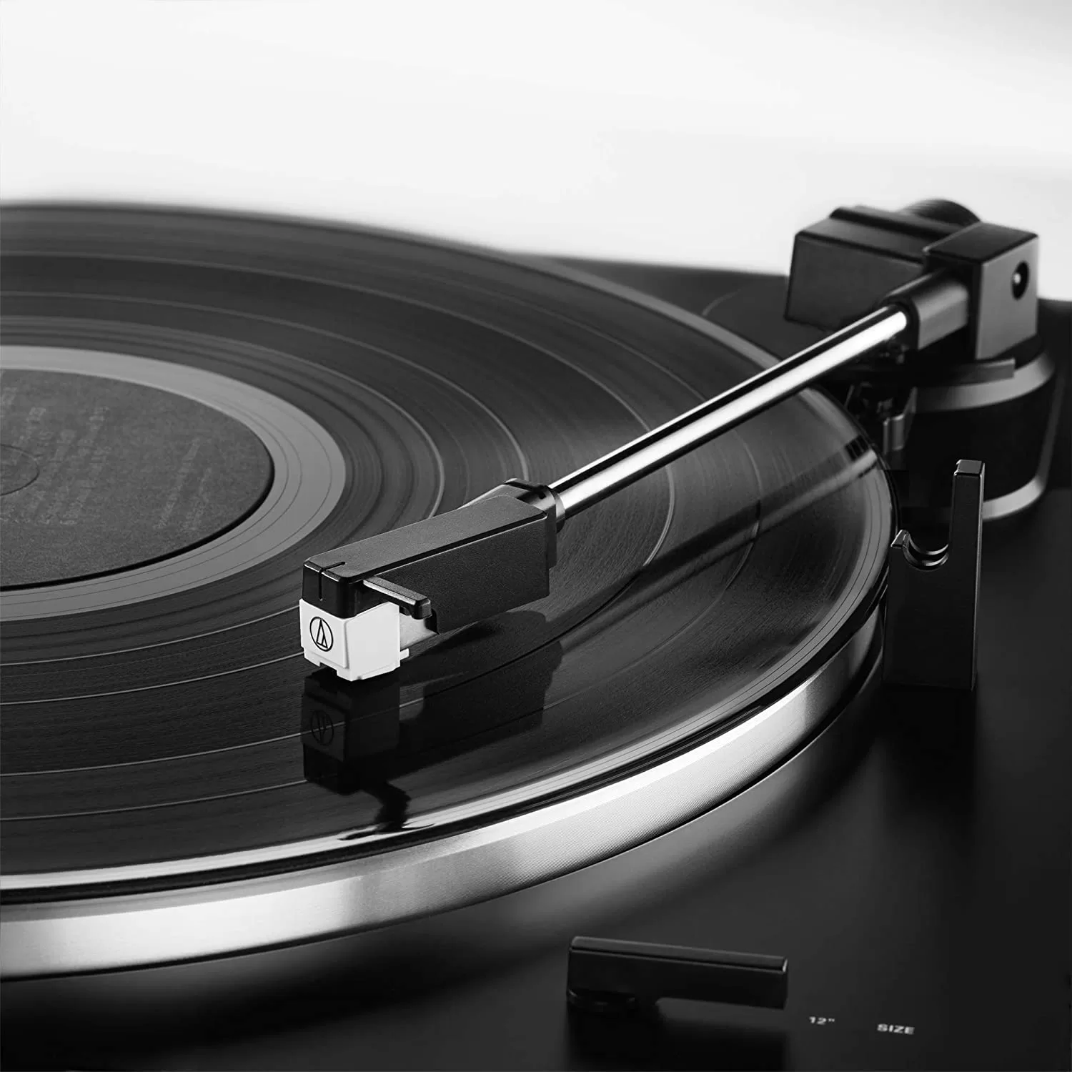 Audio-Technica-AT-LP60XBT-gramofon-4-jpg.webp