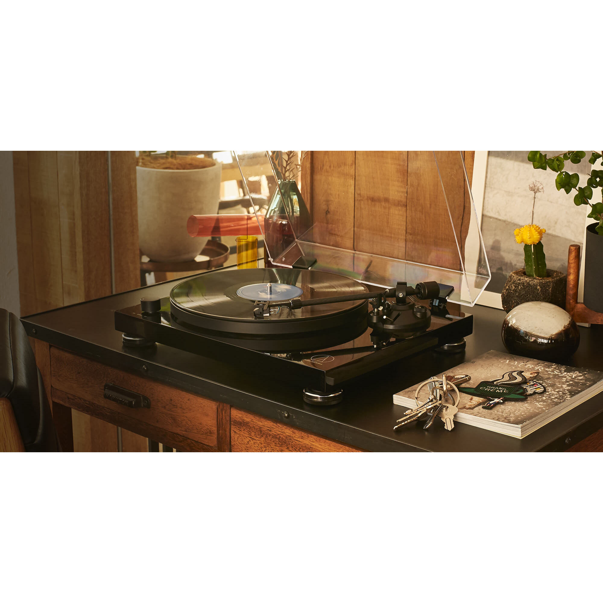 Audio-Technica-AT-LPW50PB-gramofon-50.jpg