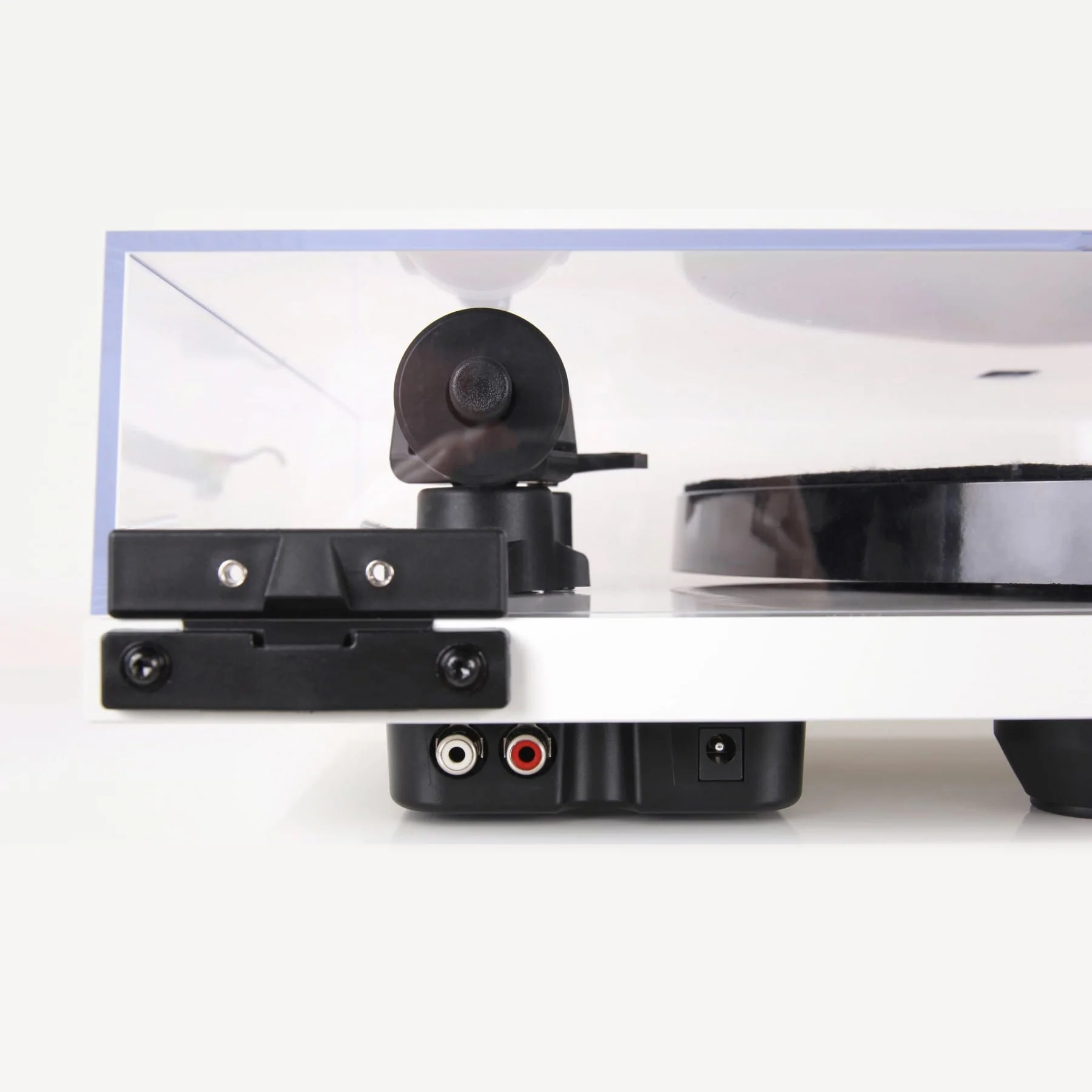 Rega-Planar-1-Plus-White-mat-gramofon-4.webp