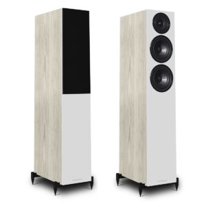Wharfedale-Diamond-12.3-Light-Oak-par-1.jpg